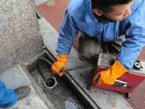 英州镇疏通下水道